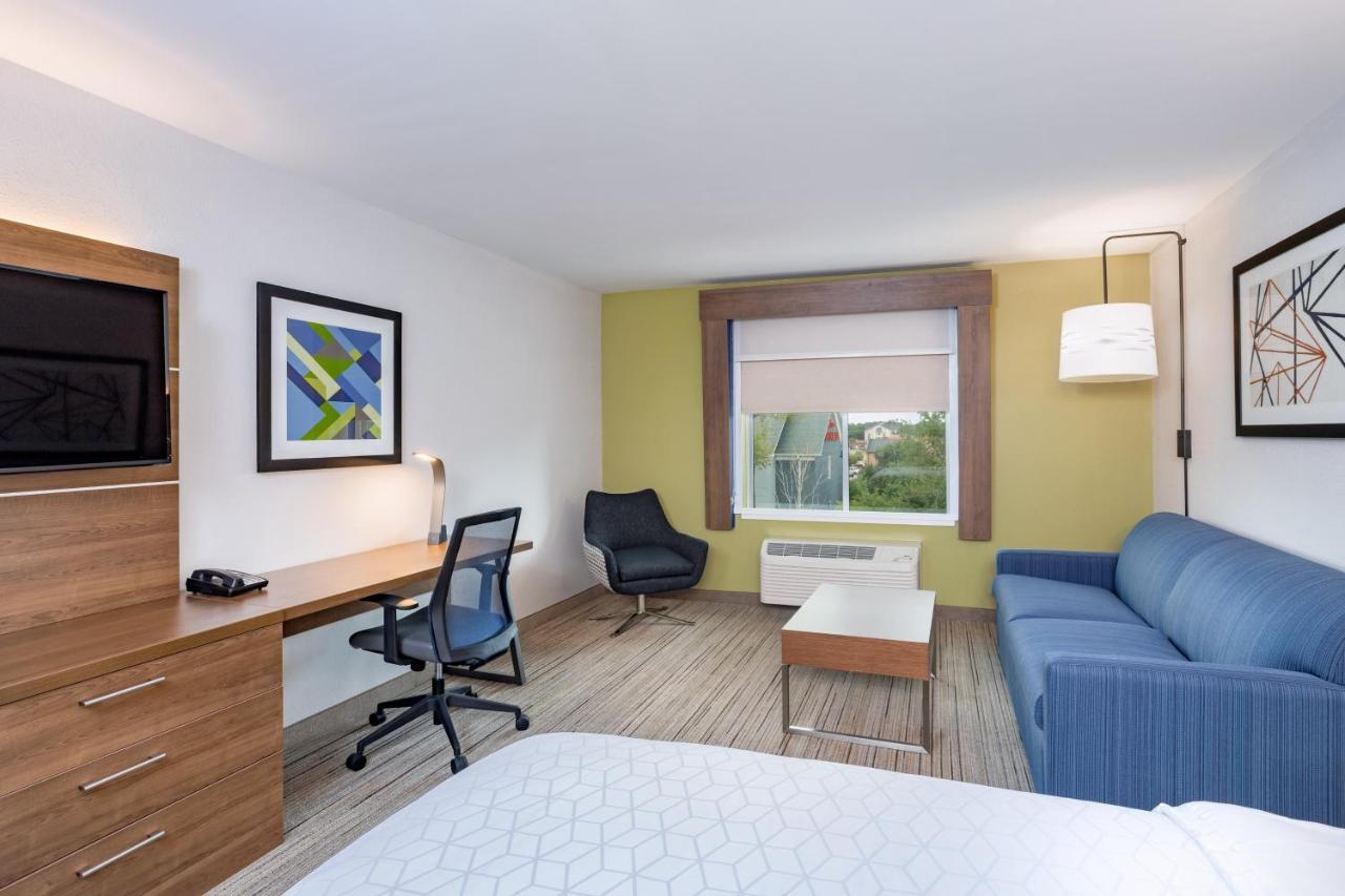Holiday Inn Express & Suites - Elkhart North By Ihg Buitenkant foto