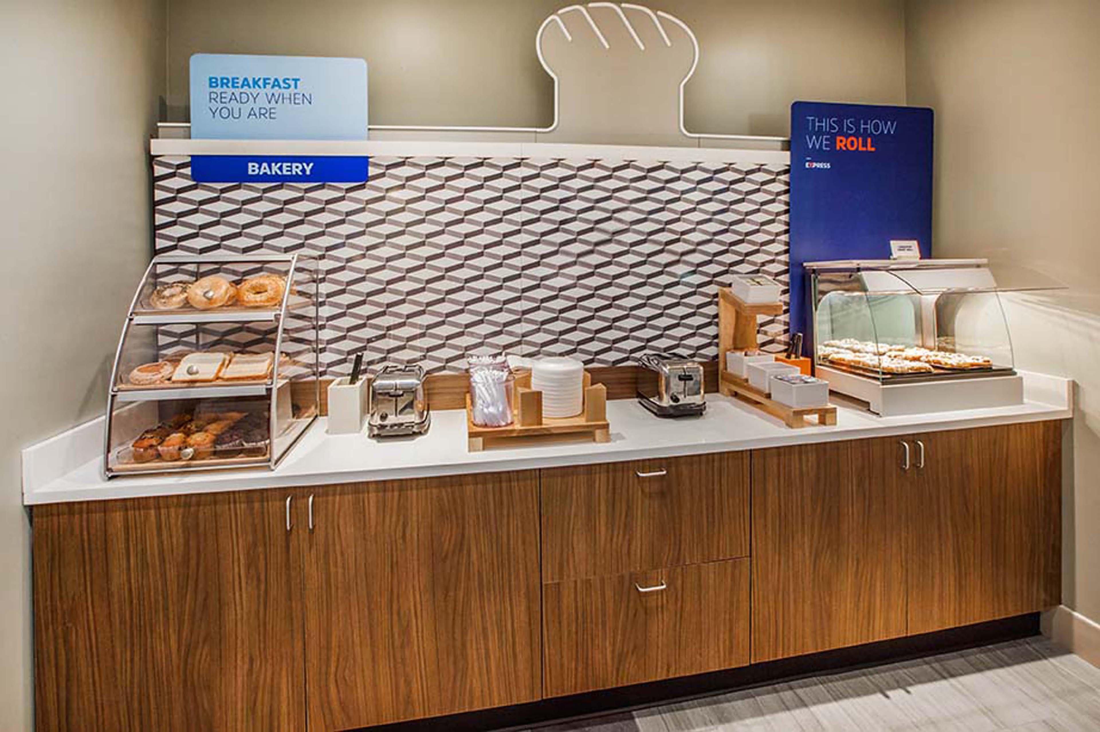 Holiday Inn Express & Suites - Elkhart North By Ihg Buitenkant foto